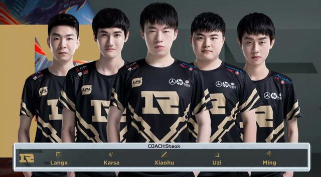 体育欧洲杯：西班牙队2-1英格兰队 第四次捧得冠军奖杯